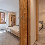 Refuge De Claude - Stile E Comfort Ad Centro Apartamento Aosta