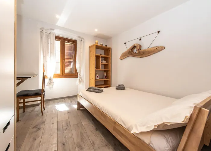 Refuge De Claude - Stile E Comfort Ad Centro Aoste